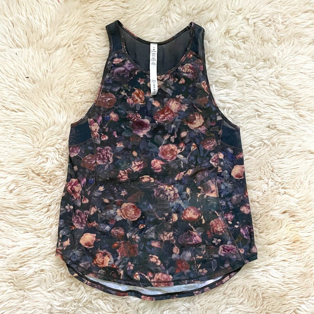 Lululemon Sculpt Tank II Frosted Rose Multi Melanite Floral Run Top Small 4 Yoga